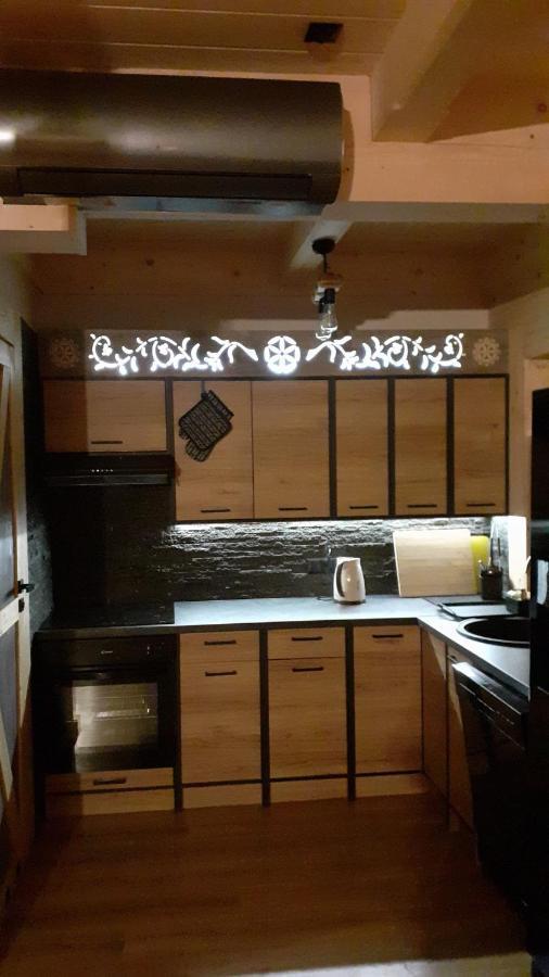 Chata Nad Termami Dzianisz المظهر الخارجي الصورة